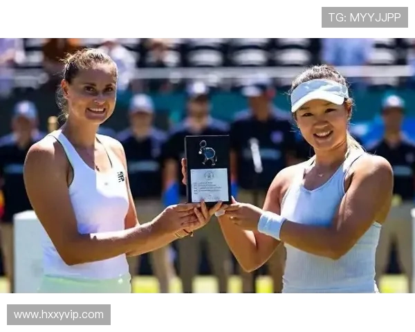 郭涵煜 帕诺娃草地首冠！逆转夺冠创纪录(2)